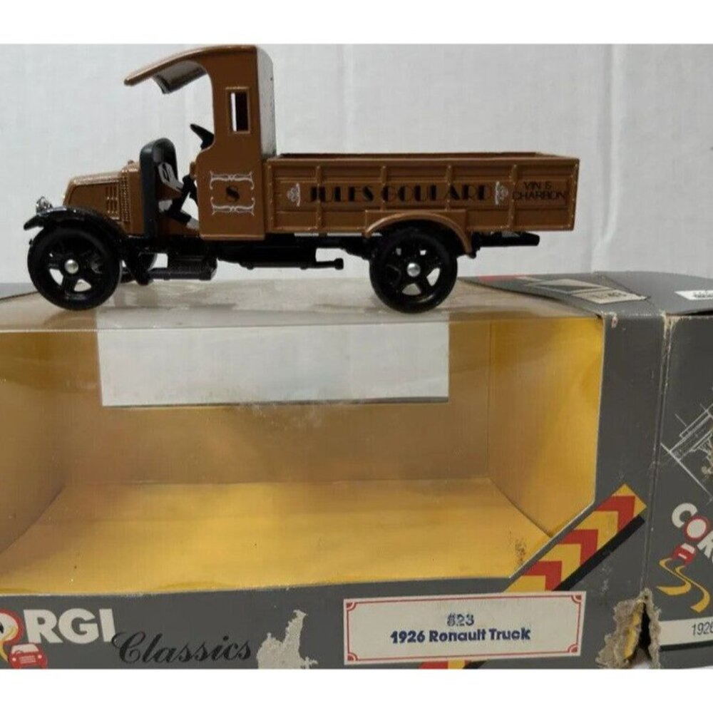 Corgi Appx 12cm Long Diecast C823 - 1926 Renault Truck - Jules Goulard